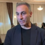 Sela e merr seriozisht “lojën Parlamenti”, thotë se e pranon postin e kryetarit