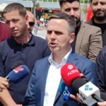 Mexhiti: Gjuha shqipe nuk preket, rrini rahat!