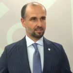 Muhamed Elmazi premton qendër moderne për shërbime publike në Saraj