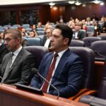 Kuvendi mban seancë, Hoxha dhe Sali pritet të bëhen ministra