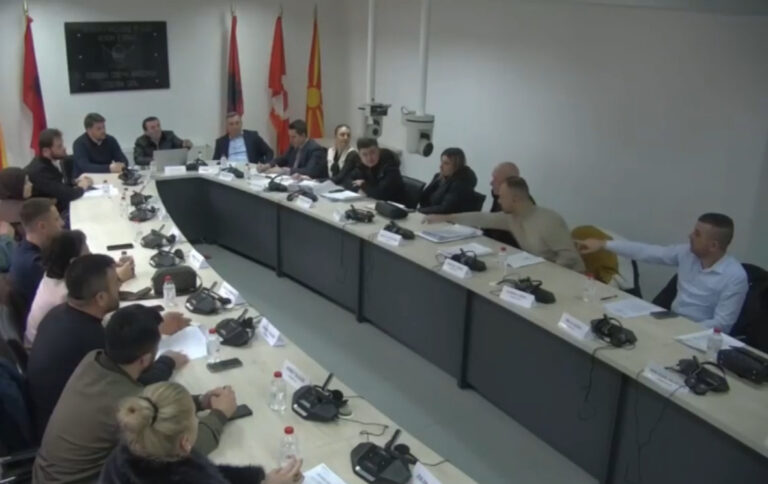 ZIadin Sela braktis AKI n edhe në këshillin komunal të komunës së Sarajit